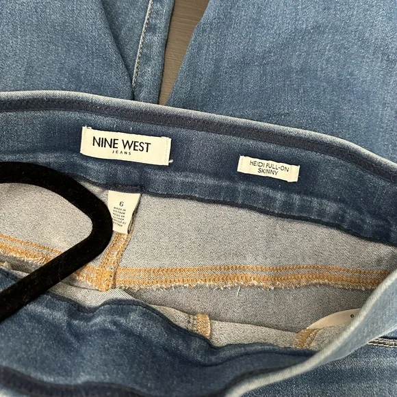 NINE WEST Women’s HEIDI PULL ON SKINNY Blue Jeans size 6 - Picture 6 of 6